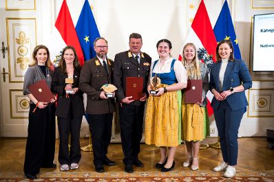 Am 23. M&auml;rz 2026 &uuml;berreichte Bundesministerin Claudia Bauer (r.) den &Ouml;sterreichischen Jugendpreis 2026.