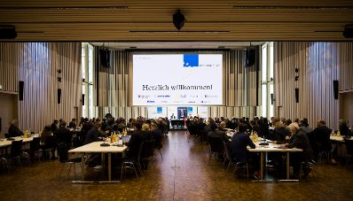 Am 26. M&auml;rz 2026 nahm Bundesministerin Claudia Bauer am &bdquo;Europa Forum Lech 2026&ldquo;, in Lech am Arlberg teil. Im Bild mit dem Landeshauptmann von Vorarlberg Markus Wallner.