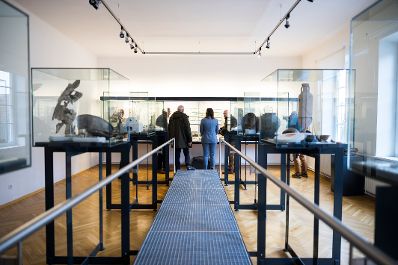 Am 14. April 2026 besuchte Bundesministerin Claudia Bauer (m.r.) anl&auml;sslich ihres Bundesl&auml;ndertages das Pilgermuseum in Globasnitz.