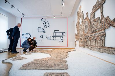 Am 14. April 2026 besuchte Bundesministerin Claudia Bauer (2.v.r.) anl&auml;sslich ihres Bundesl&auml;ndertages das Pilgermuseum in Globasnitz.