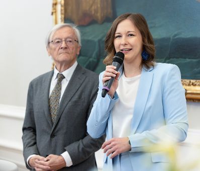 Am 7. Mai 2026 nahm Bundesministerin Claudia Bauer (r.) am Europa-Vernetzungsfr&uuml;hst&uuml;ck im Bundeskanzleramt teil. Im Bild mit Bundeskanzler a.D. Wolfgang Sch&uuml;ssel (l.).