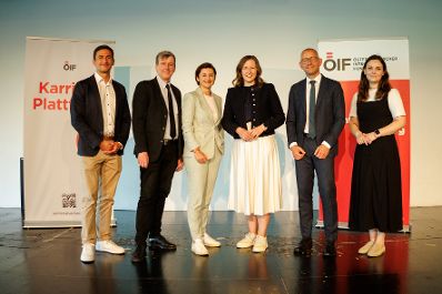 Am 22. Juni 2026 nahm Bundesministerin Claudia Bauer (im Bild) im Rahmen ihres Bundesl&auml;ndertages an der Karriereplattform des &Ouml;sterreichischer Integrationsfonds teil.