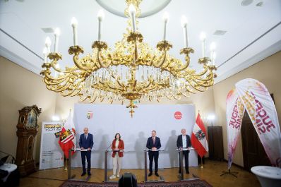 Am 23. Juni 2026 nahm Bundesministerin Claudia Bauer (2.v.l.) im Rahmen ihres Bundesl&auml;ndertages an der Pressekonferenz zum Bundesjugendsingen teil.