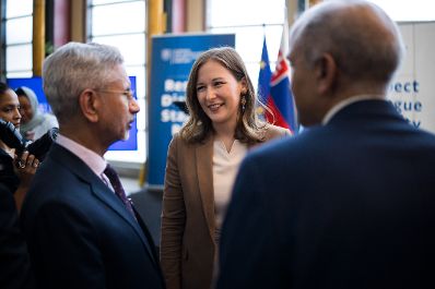 Am 13. Juli 2026 reiste Bundesministerin Claudia Bauer (m.) zu einem mehrt&auml;gigen Arbeitsbesuch nach New York. Im Bild bei einem Empfang anl&auml;sslich der slowakischen Kandidatur als nichtst&auml;ndiges Mitglied im Sicherheitsrat der Vereinten Nationen .