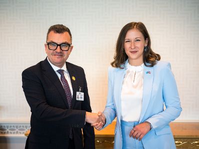 Am 13. Juli 2026 reiste Bundesministerin Claudia Bauer (r.) zu einem mehrt&auml;gigen Arbeitsbesuch nach New York. Im Bild mit dem &auml;gyptischen Minister f&uuml;r Planung und wirtschaftliche Entwicklung, Ahmed Rostom (l.).