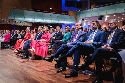 Am 23. Juli 2026 nahm Bundesministerin Claudia Bauer (im Bild) am Salzburg Summit teil.