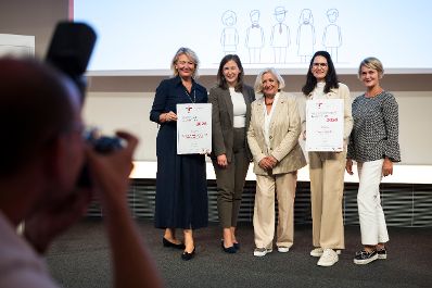 Am 15. September 2026 fand die Zertifikatsverleihung familienfreundliche Arbeitgeber 2025/26 mit Bundesministerin Claudia Bauer statt.