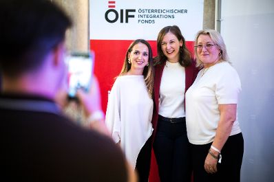 Am 7. Oktober 2026 nahm Bundesministerin Claudia Bauer an der Feier zum 15-j&auml;hrigen Bestehen von ZUSAMMEN:&Ouml;STERREICH teil.