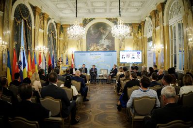 Am 9. Juni 2025 nahm Bundesministerin Claudia Plakolm am 23. Vienna Economic Forum teil.