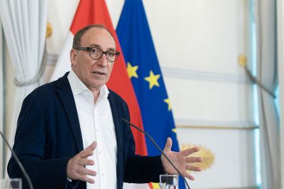Am 29. Mai 2024 nahmen Bundesminister Johannes Rauch (im Bild) und Klubobmann August W&ouml;ginger am Pressefoyer nach dem Ministerrat teil.