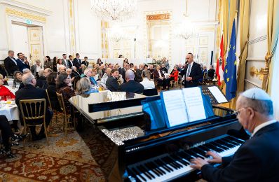 Am 10. Dezember 2025 fand ein Abendempfang anl&auml;sslich der Feierlichkeiten zum Chanukka Fest im Bundeskanzleramt statt.