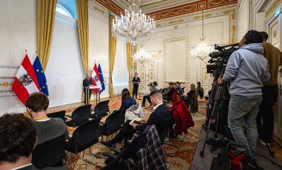Am 14. April 2026 gab der Regierungsberater f&uuml;r nationale Sicherheit und Krisenvorsorge Peter Vorhofer, eine Pressekonferenz im Bundeskanzleramt um &uuml;ber Aktuelles aus dem Koordinationsgremium zu berichten.