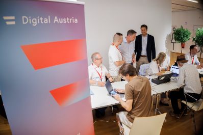 Am 5. Juli 2025 besuchte Staatssekret&auml;r Alexander Pr&ouml;ll das A1 ESport-Festival in Wien.