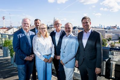 Am 4. August 2025 nahm Staatssekret&auml;r Alexander Pr&ouml;ll (r.) am Business Breakfast der Austrian Datacenter Association teil.