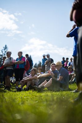 Am 7. August 2025 nahm Staatssekret&auml;r Alexander Pr&ouml;ll (m.r.) im Rahmen der ID-Austria Servicetour in Vorarlberg an einem Seniorenwandertag im Bregenzerwald teil.