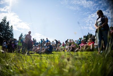 Am 7. August 2025 nahm Staatssekret&auml;r Alexander Pr&ouml;ll im Rahmen der ID-Austria Servicetour in Vorarlberg an einem Seniorenwandertag im Bregenzerwald teil.