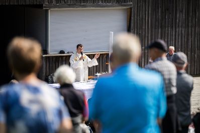 Am 7. August 2025 nahm Staatssekret&auml;r Alexander Pr&ouml;ll im Rahmen der ID-Austria Servicetour in Vorarlberg an einem Seniorenwandertag im Bregenzerwald teil.