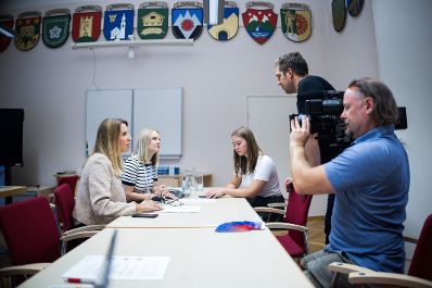Am 8. August 2025 besuchte Staatssekret&auml;r Alexander Pr&ouml;ll (2.v.r.) im Rahmen der ID-Austria Servicetour in K&auml;rnten einen Seniorenwandertag in Spittal an der Drau.