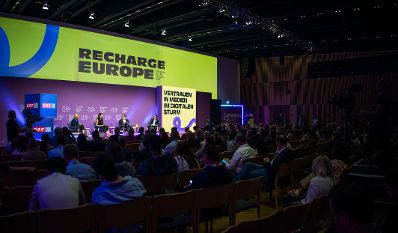 Am 28. August 2025 nahm Staatssekret&auml;r Alexander Pr&ouml;ll am mehrt&auml;gigen Forum Alpbach teil.