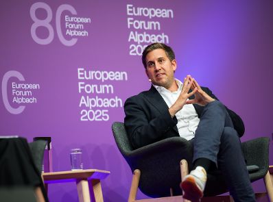 Am 28. August 2025 nahm Staatssekret&auml;r Alexander Pr&ouml;ll (im Bild) am mehrt&auml;gigen Forum Alpbach teil.