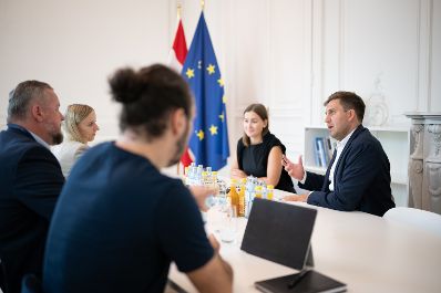 Am 9. September 2025 empfing Staatssekret&auml;r Alexander Pr&ouml;ll (r.) Digitalisierungssprecher zu einem Arbeitsgespr&auml;ch im Bundeskanzleramt.