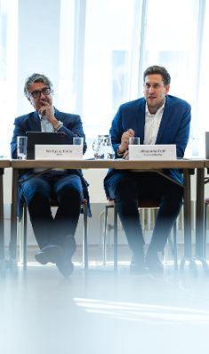 Am 19. September 2025 nahm Staatssekret&auml;r Alexander Pr&ouml;ll (r.) an der DKO Advisory Board Sitzung im Bundeskanzleramt teil.