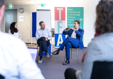 Am 2. Oktober 2025 besuchte Staatssekret&auml;r Alexander Pr&ouml;ll (r.) das Unternehmen &bdquo;Teach For Austria&ldquo;.