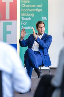 Am 2. Oktober 2025 besuchte Staatssekret&auml;r Alexander Pr&ouml;ll (im Bild) das Unternehmen &bdquo;Teach For Austria&ldquo;.