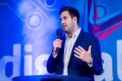 Am 16. Oktober 2025 nahm Staatssekret&auml;r Alexander Pr&ouml;ll (im Bild) an den Ober&ouml;sterreichischen Nachrichten Digital Days teil.