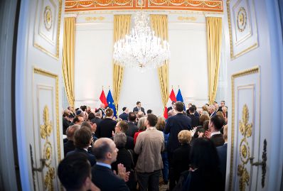 Am 22. Oktober 2025 gab Bundesministerin Claudia Plakolm gemeinsam mit Staatssekret&auml;r Alexander Pr&ouml;ll (m.) einen Abendempfang zum j&uuml;dischen Neujahrstag &quot;Rosch ha-Schana&quot; im Bundeskanzleramt.