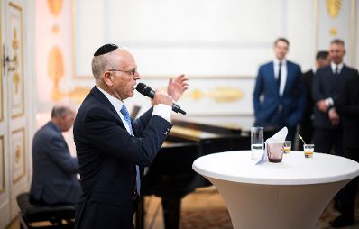 Am 22. Oktober 2025 gab Bundesministerin Claudia Plakolm gemeinsam mit Staatssekret&auml;r Alexander Pr&ouml;ll einen Abendempfang zum j&uuml;dischen Neujahrstag &quot;Rosch ha-Schana&quot; im Bundeskanzleramt.