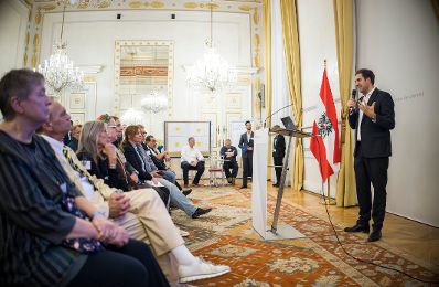 Am 30. Oktober 2025 nahm Staatssekret&auml;r Alexander Pr&ouml;ll (r.) am B&uuml;rgerforum &bdquo;ID Austria 2.0&ldquo; teil.