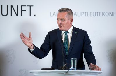 Am 14. November 2025 nahm Staatssekret&auml;r Alexander Pr&ouml;ll an der Landeshauptleutekonferenz in Leibnitz teil. Im Bild Landeshauptmann Mario Kunasek (im Bild).