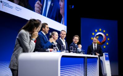 Am 17. November 2025 reiste Staatssekret&auml;r Alexander Pr&ouml;ll (2.v.l.) zu einem Arbeitsbesuch nach Berlin. Im Bild beim Gipfel zur Digitalen Souver&auml;nit&auml;t.