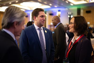 Am 24. November 2025 reiste Staatssekret&auml;r Alexander Pr&ouml;ll (m.l.) zu einem mehrt&auml;gigem Arbeitsbesuch nach Luanda. Im Bild beim AU-EU Businessforum 2025.