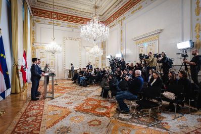 Am 27. M&auml;rz 2026 gab Staatssekret&auml;r Alexander Pr&ouml;ll, gemeinsam mit Vizekanzler Andreas Babler und Bundesminister Christoph Wiederkehr eine Pressekonferenz zum Thema &bdquo;Social-Media-Verbot f&uuml;r Jugendliche in &Ouml;sterreich&ldquo;.