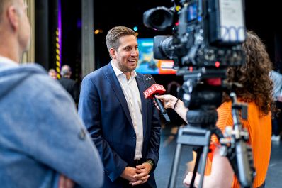 Am 28. April 2026 nahm Staatssekret&auml;r Alexander Pr&ouml;ll (im Bild) am ORF AI Day 2026 teil.