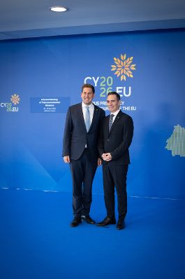 Am 30. April 2026 nahm Staatssekret&auml;r Alexander Pr&ouml;ll (l.) an der Informellen Tagung der Ministerinnen und Minister f&uuml;r Telekommunikation in Nikosia teil.