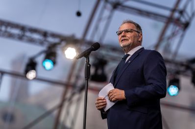Am 8. Mai 2026 nahm Staatssekret&auml;r Alexander Pr&ouml;ll am Fest der Freude am Wiener Heldenplatz teil.