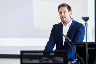 Am 26. Mai 2026 nahm Staatssekret&auml;r Alexander Pr&ouml;ll (im Bild) am IGF-Austria Forum teil.