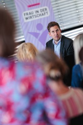 Am 28. Mai 2026 besuchte Staatssekret&auml;r Alexander Pr&ouml;ll (im Bild) im Rahmen seines Bundesl&auml;ndertages und der Initiative &bdquo;She goes AI&ldquo;, das Wirtschaftsf&ouml;rderungsinstitut in Salzburg.