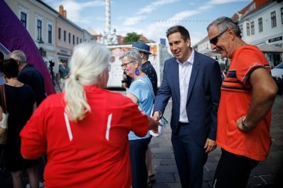 Am 3. Juli 2026 nahm Staatssekret&auml;r Alexander Pr&ouml;ll (m.r.) an der ID Austria Servicetour 2026 in Eisenstadt teil.