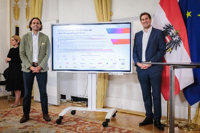 Am 14. Juli 2026 gab Staatssekret&auml;r Alexander Pr&ouml;ll (r.) eine Pressekonferenz anl&auml;sslich der Unterzeichnung des Pakts f&uuml;r Digitale Kompetenzen.