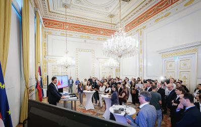 Am 20. Juli 2026 lud Staatssekret&auml;r Alexander Pr&ouml;ll (l.) im Rahmen von der Public AI Initiative, Bundesbedienstete zur Pr&auml;sentation von GovGPT ins Bundeskanzleramt ein.