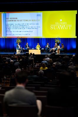 Am 23. Juli 2026 nahm Staatssekret&auml;r Alexander Pr&ouml;ll am Salzburg Summit teil. Im Bild bei einer Podiumsdiskussion zum Thema &bdquo;AI, QUANTUM AND THE NEXT TECHNOLOGY REVOLUTION&ldquo;.