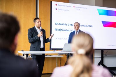 Am 19. August 2026 nahm Staatssekret&auml;r Alexander Pr&ouml;ll (l.) im Rahmen seines Bundesl&auml;ndertages in Nieder&ouml;sterreich, am ID Austria Unternehmertag 2026 in St.P&ouml;lten teil.