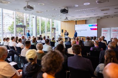 Am 19. August 2026 nahm Staatssekret&auml;r Alexander Pr&ouml;ll (m.l.) im Rahmen seines Bundesl&auml;ndertages in Nieder&ouml;sterreich, am ID Austria Unternehmertag 2026 in St.P&ouml;lten teil.