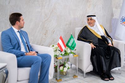 Am 31. August 2026 reise Staatssekret&auml;r Alexander Pr&ouml;ll (l.) zu einem Arbeitsbesuch nach Riad. Im Bild mit Abdullah bin Sharaf Alghamdi (r.), Pr&auml;sident der saudi-arabischen Beh&ouml;rde f&uuml;r Daten und k&uuml;nstliche Intelligenz .