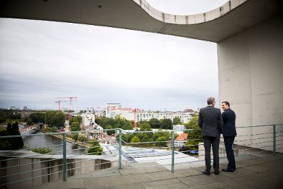 Am 3. September 2026 reiste Staatssekret&auml;r Alexander Pr&ouml;ll (r.) zu einem Arbeitsbesuch nach Berlin. Im Bild mit dem deutschen Staatsminister f&uuml;r Kultur und Medien Wolfram Weimer (l.).