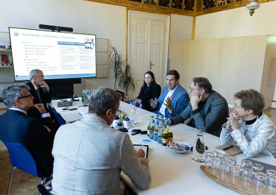 Am 29. September 2026 besuchte Staatssekret&auml;r Alexander Pr&ouml;ll (im Bild) die Technische Universit&auml;t Wien.